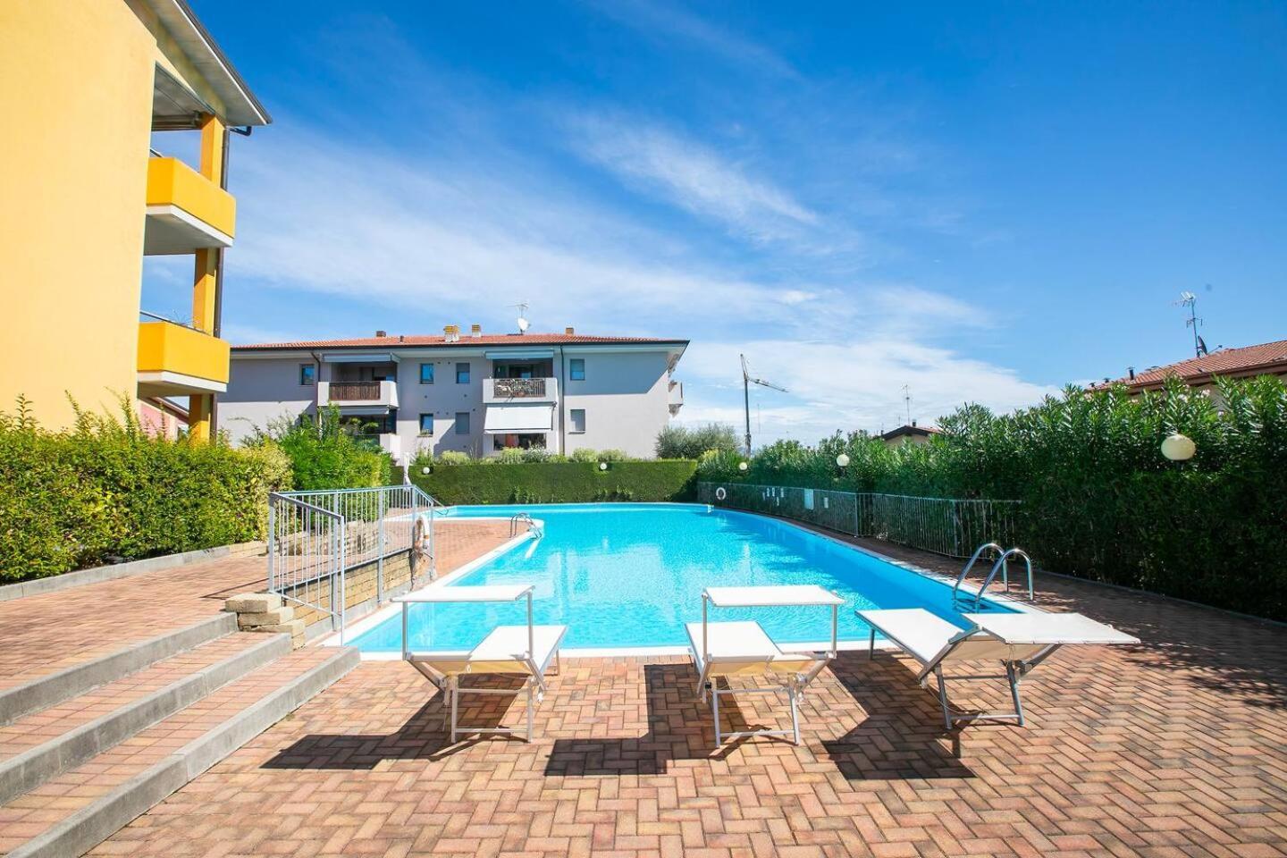 דסנזאנו דל גארדה Garden Residence Appartamento Con Terrazzo E Piscina מראה חיצוני תמונה